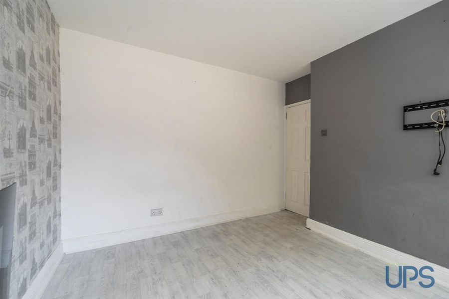 21 Stockmans Crescent