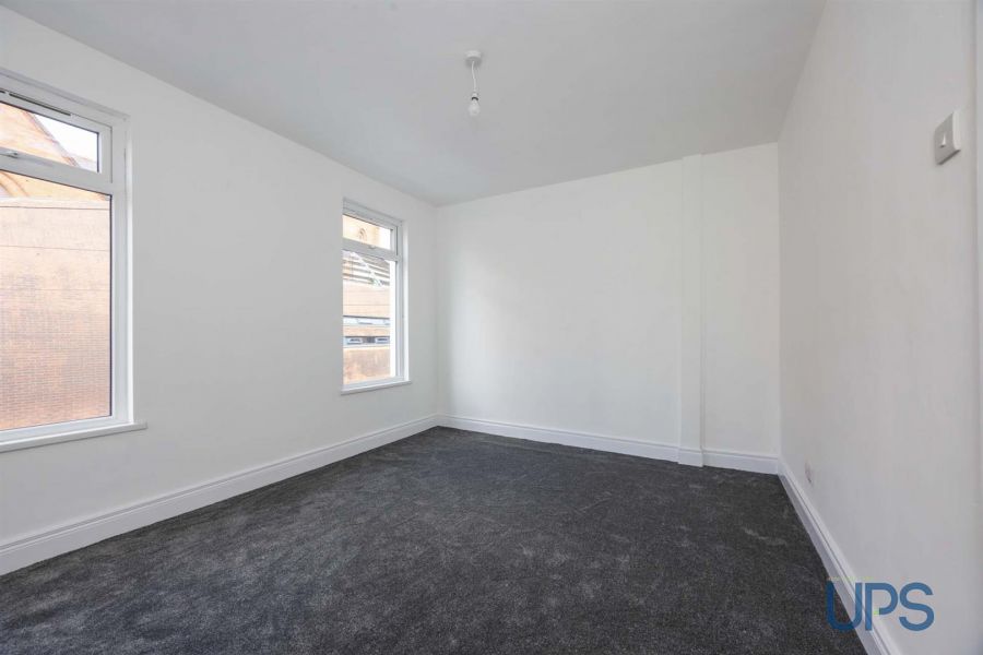 8 Nansen Street