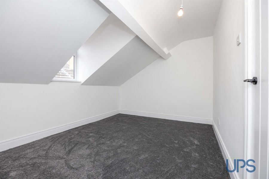 8 Nansen Street