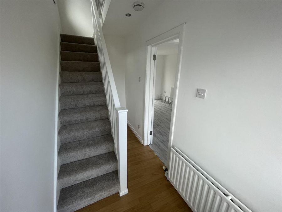 30 Andersonstown Park