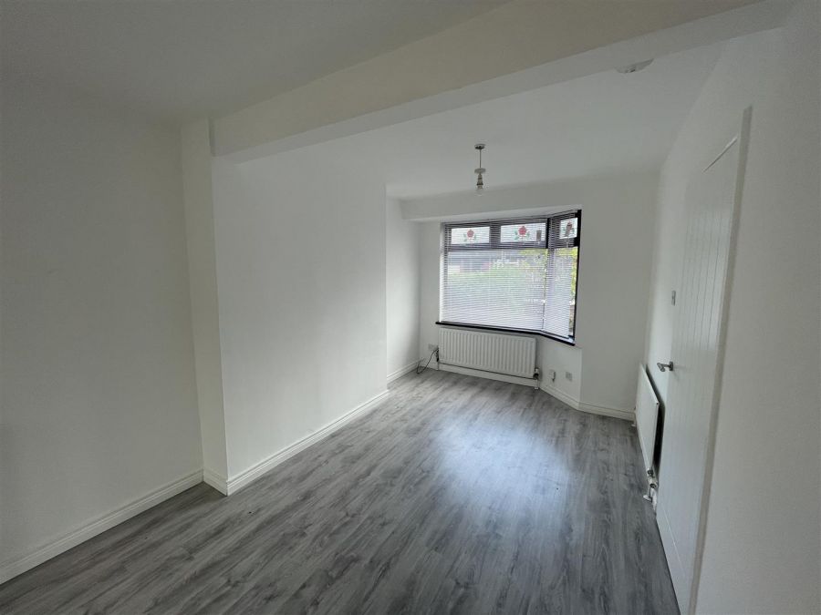 30 Andersonstown Park