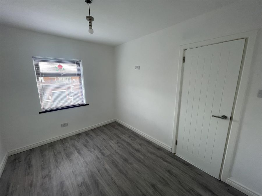 30 Andersonstown Park