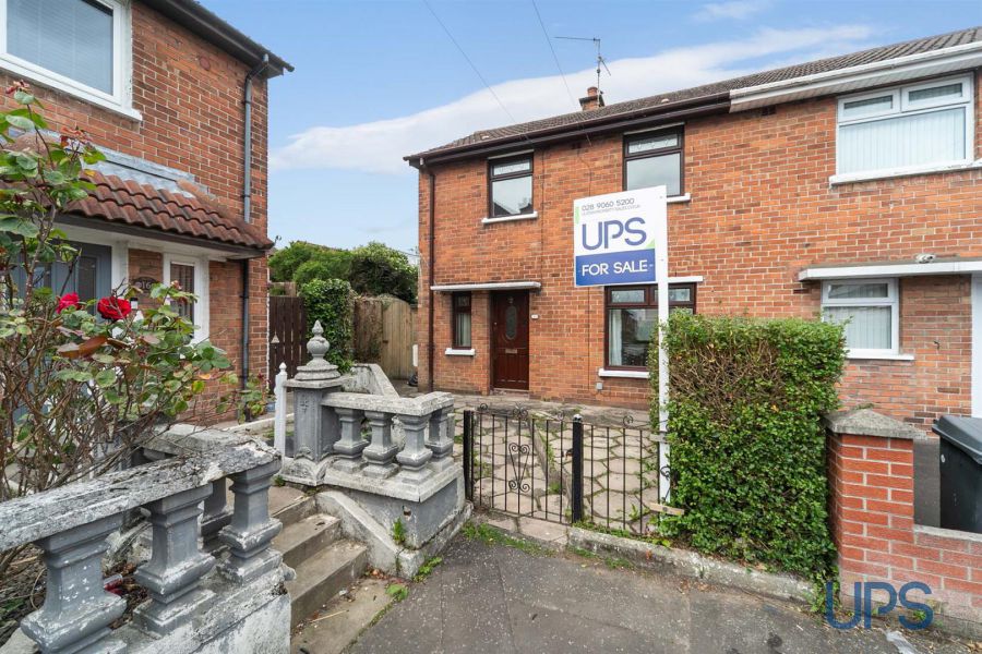 18 Andersonstown Grove