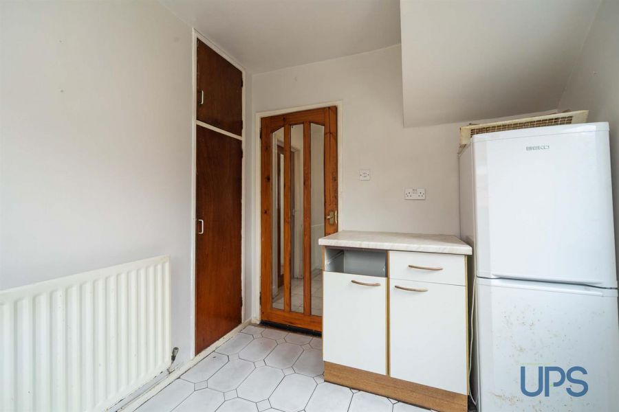 18 Andersonstown Grove