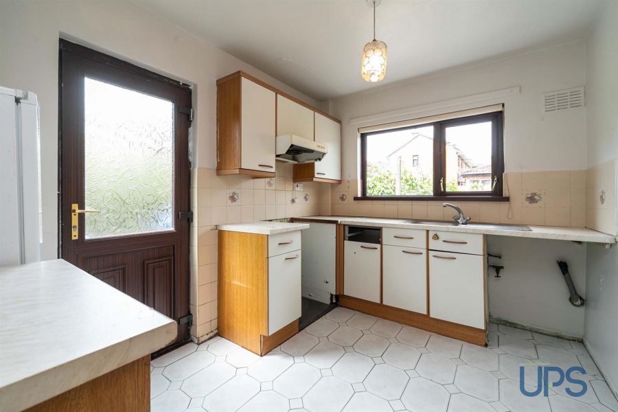 18 Andersonstown Grove