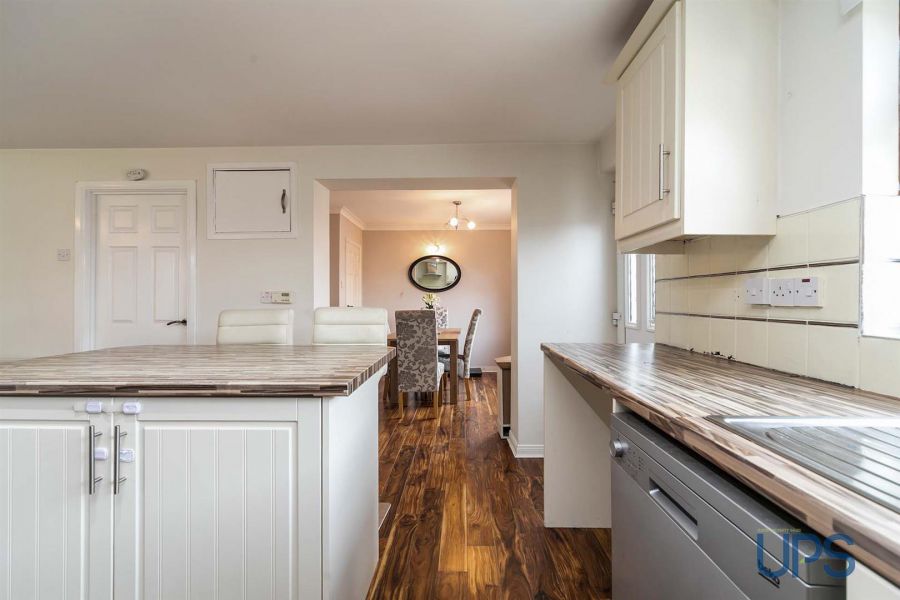 43 Greenburn Park
