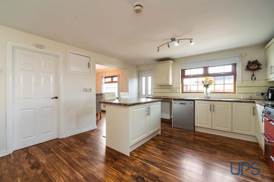 43 Greenburn Park