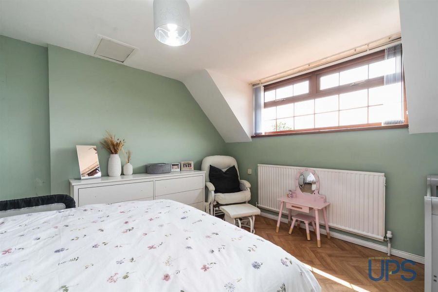 43 Greenburn Park
