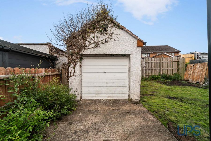43 Greenburn Park