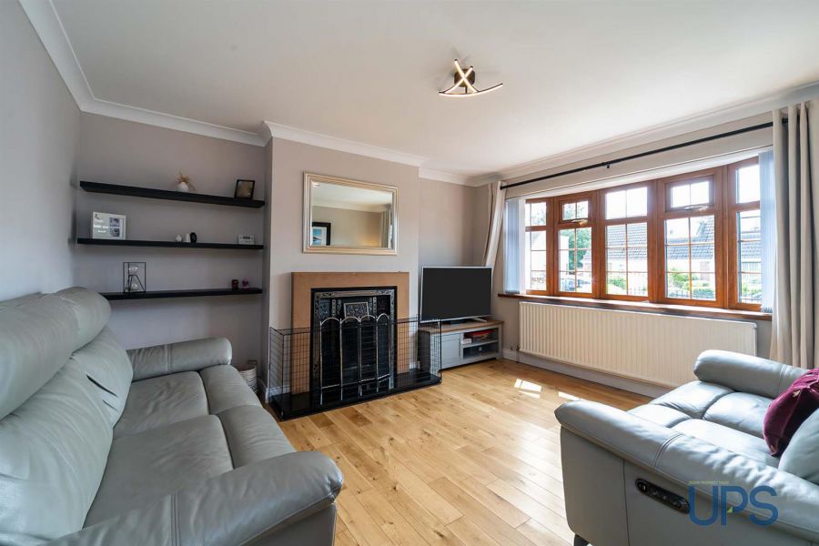 43 Greenburn Park