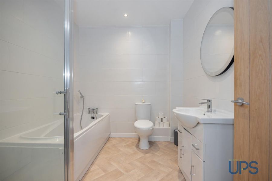 Apt 7 Mount Eagles Court