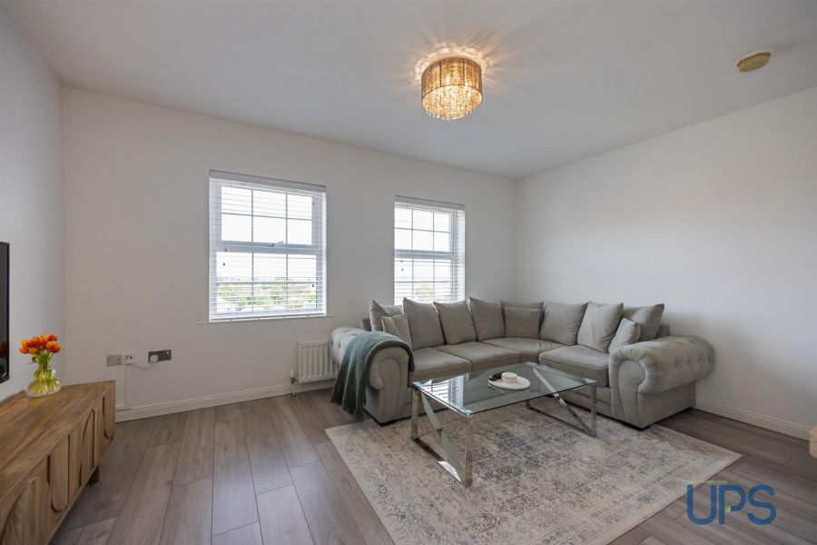 Apt 7 Mount Eagles Court