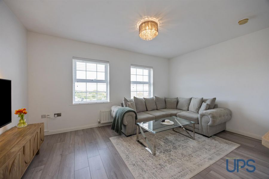 Apt 7 Mount Eagles Court