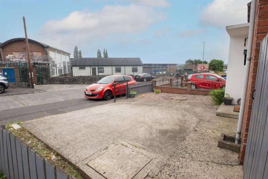 80 Bingnian Drive