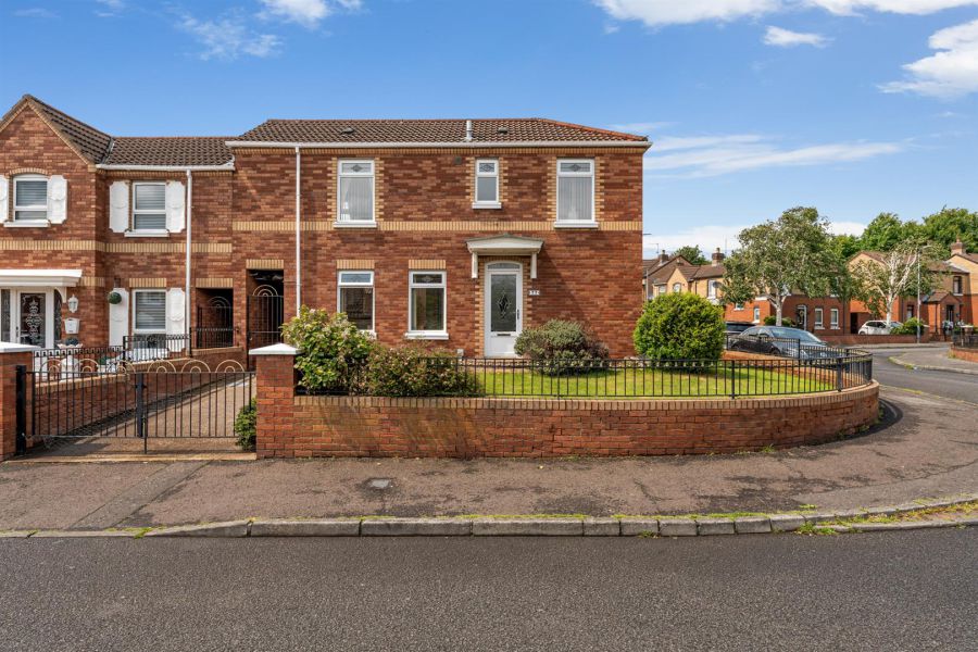77 Cluain Mor Drive