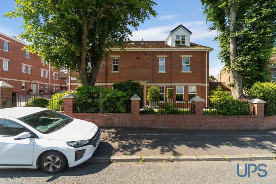 Apt 3, The Coach House Stockmans Avenue,belfast, BT11 9AS
