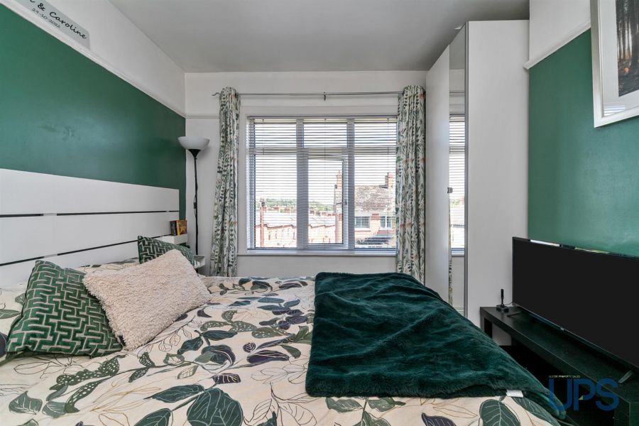 4 Sunnyhill Park