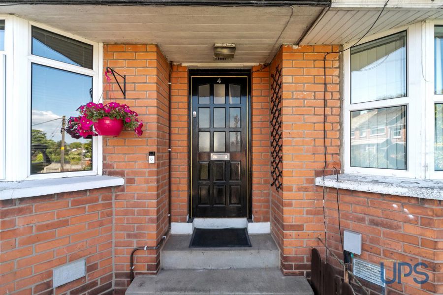 4 Sunnyhill Park