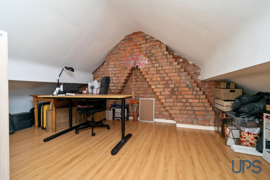 4 Sunnyhill Park