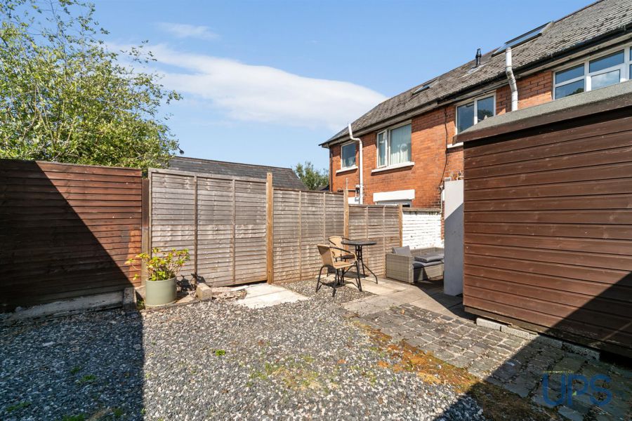 4 Sunnyhill Park