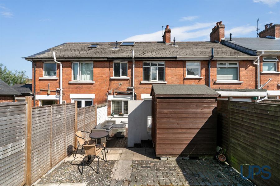 4 Sunnyhill Park