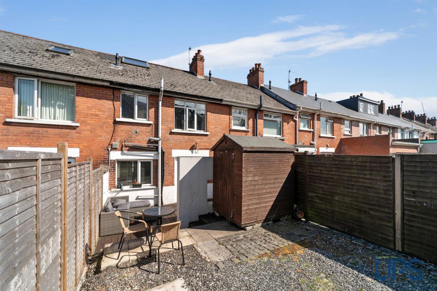 4 Sunnyhill Park