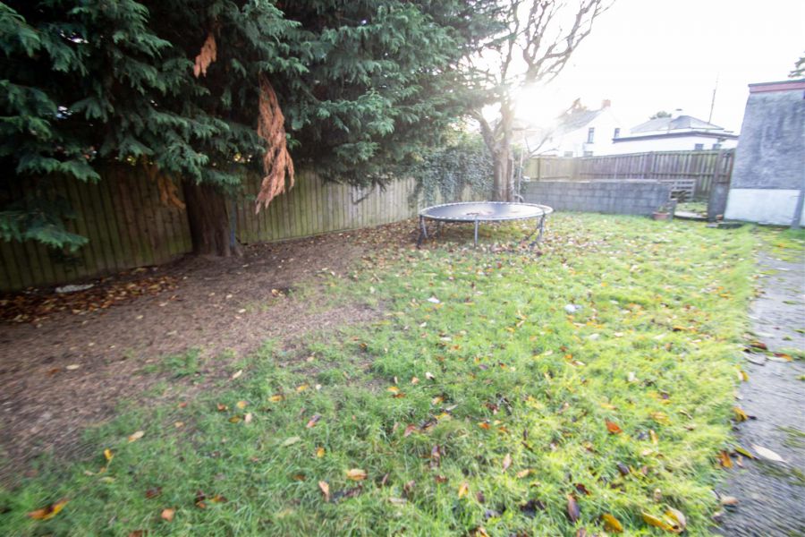54 Barnfield Road