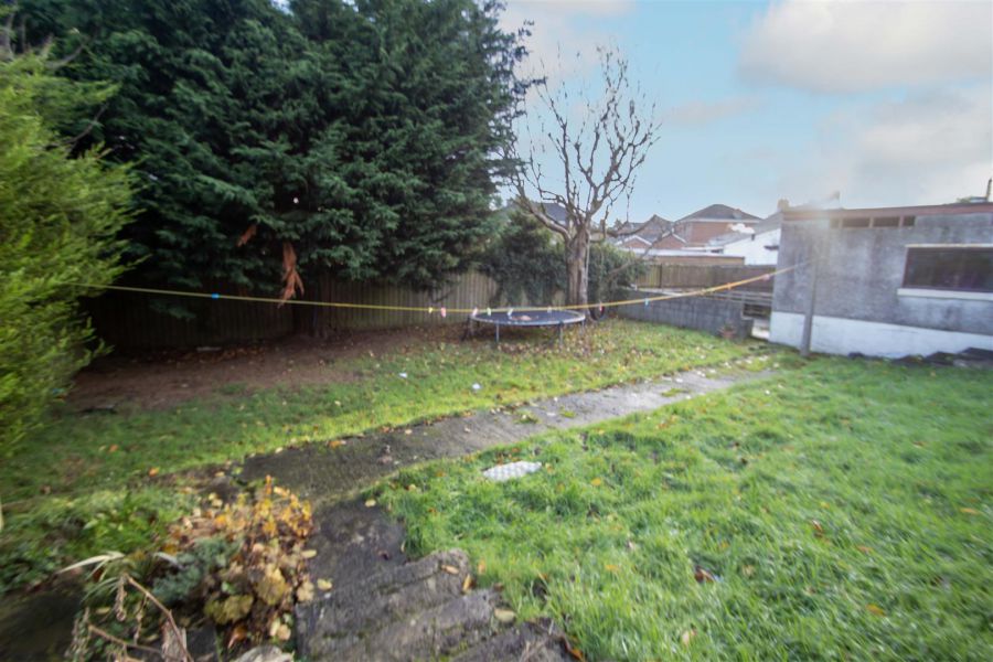54 Barnfield Road