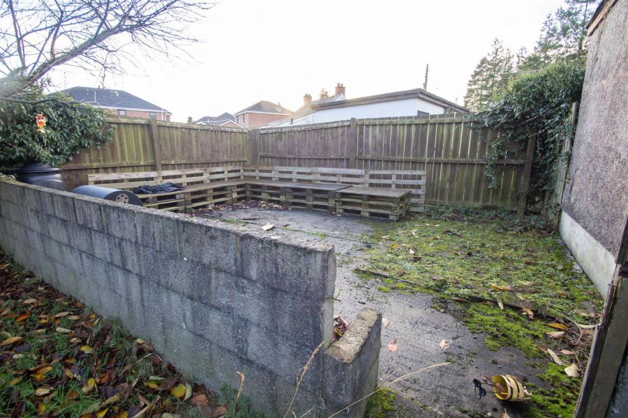 54 Barnfield Road