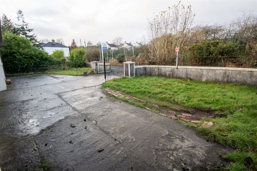54 Barnfield Road