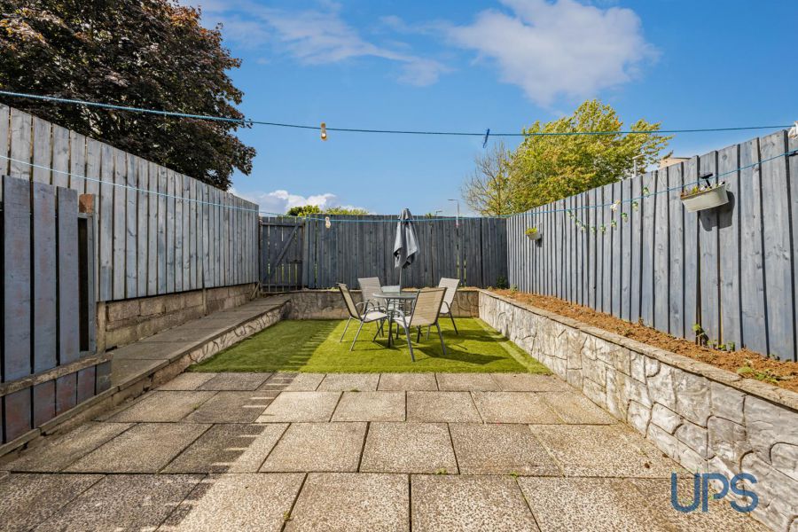 19 Summerhill Park