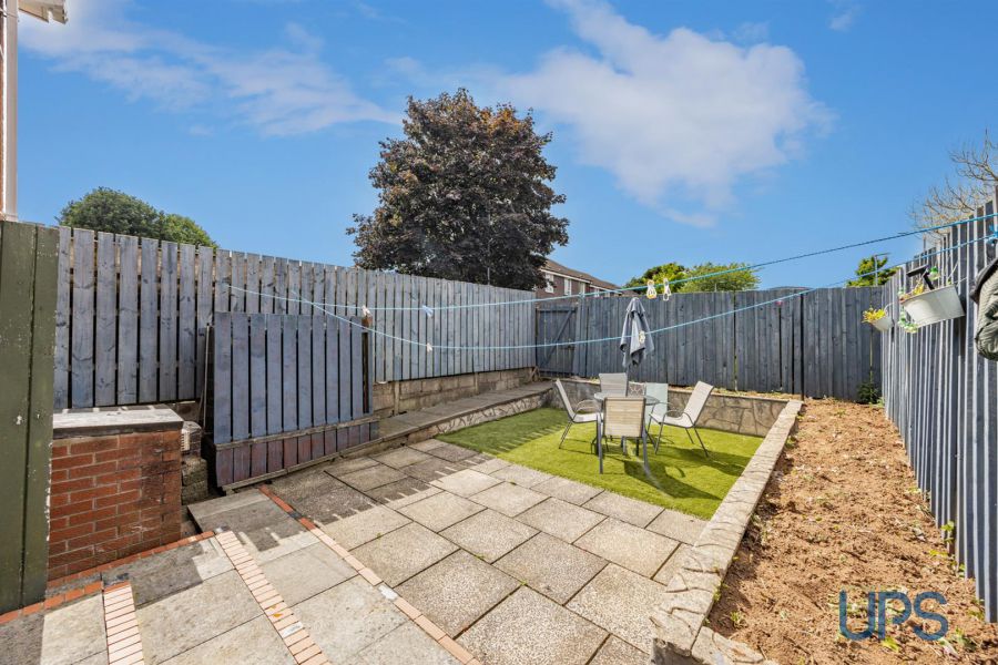 19 Summerhill Park