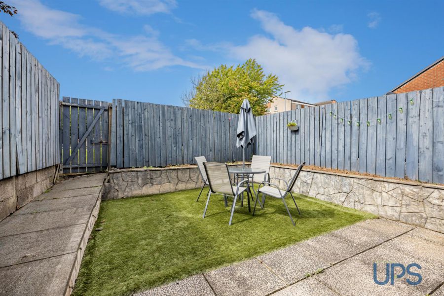 19 Summerhill Park
