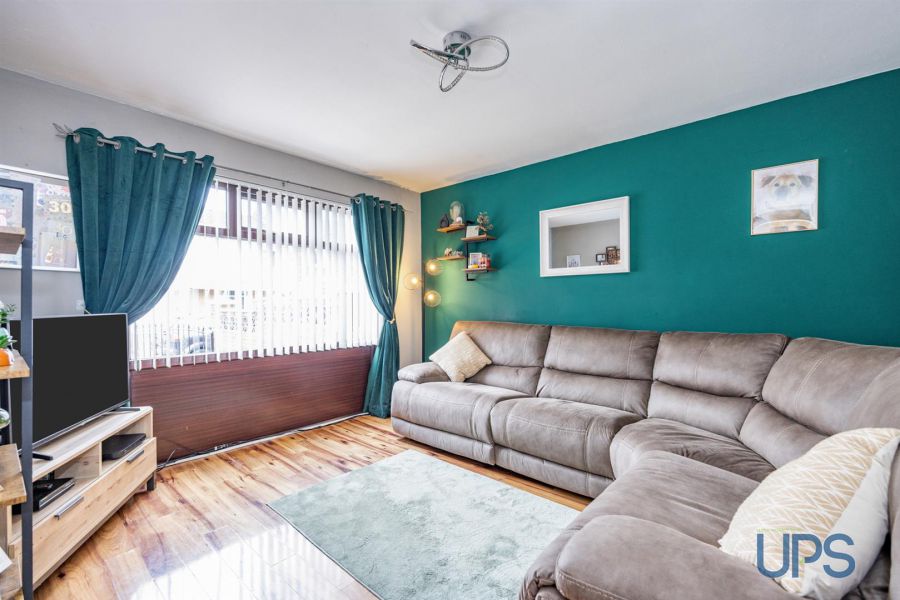 19 Summerhill Park