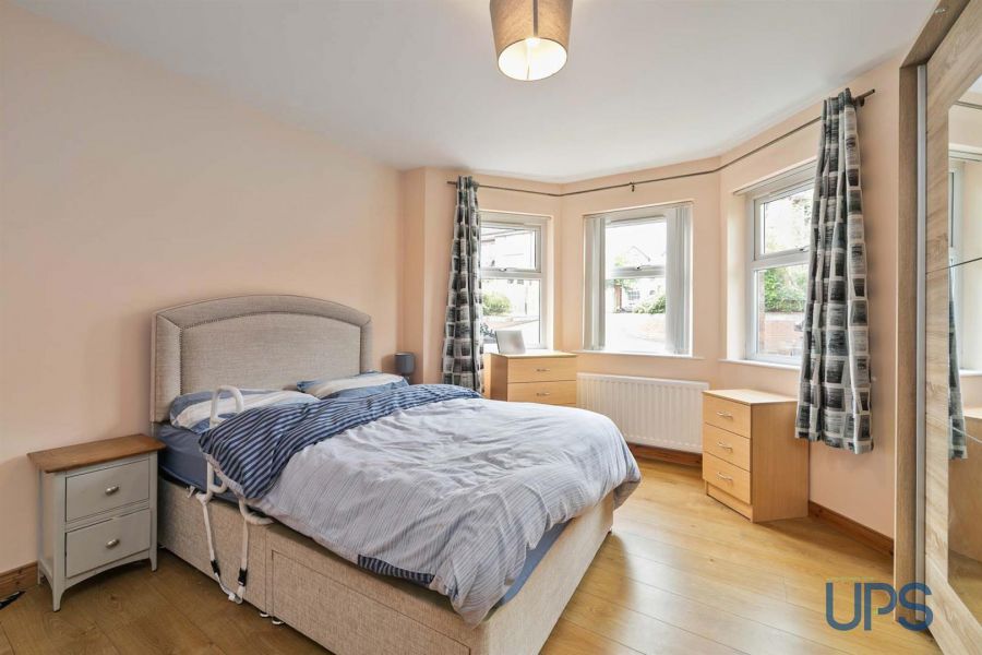 APT1, 1d Fruithill Pk