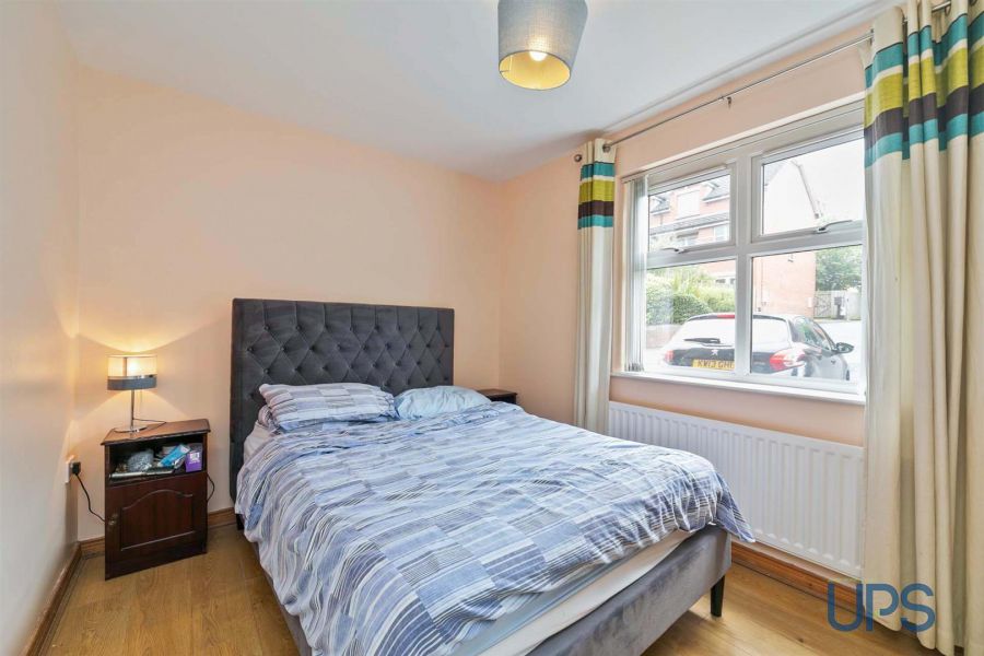 APT1, 1d Fruithill Pk