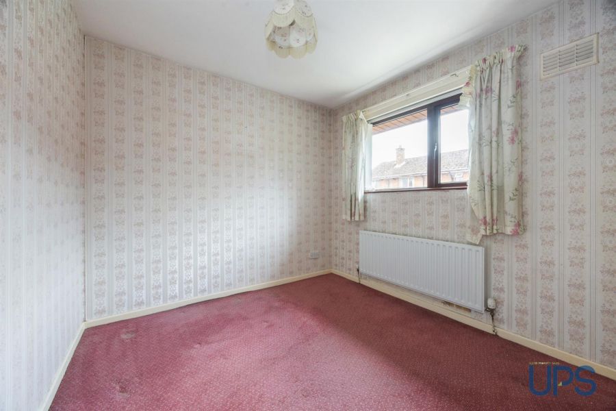 36 Andersonstown Park West