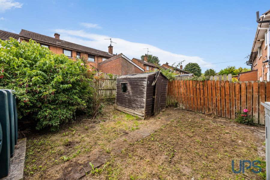 36 Andersonstown Park West