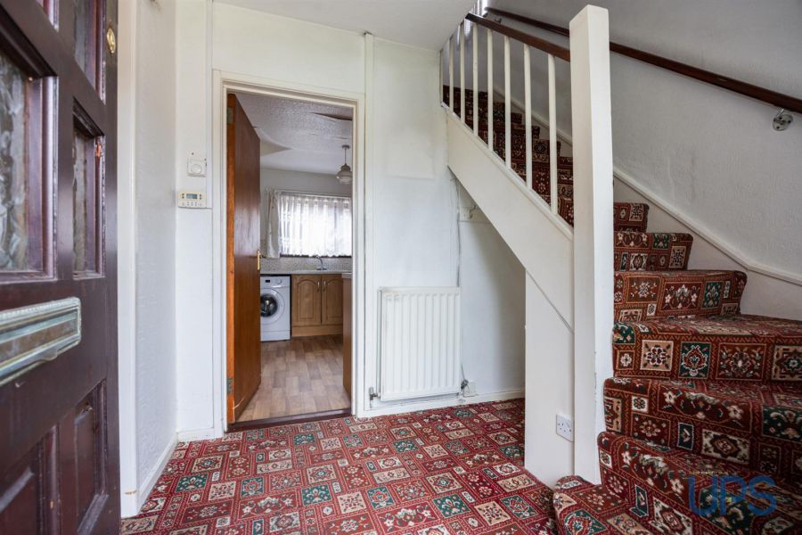 36 Andersonstown Park West
