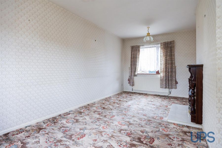 36 Andersonstown Park West