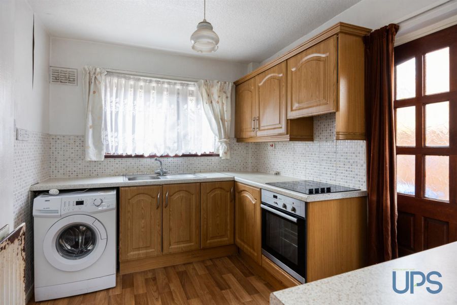 36 Andersonstown Park West