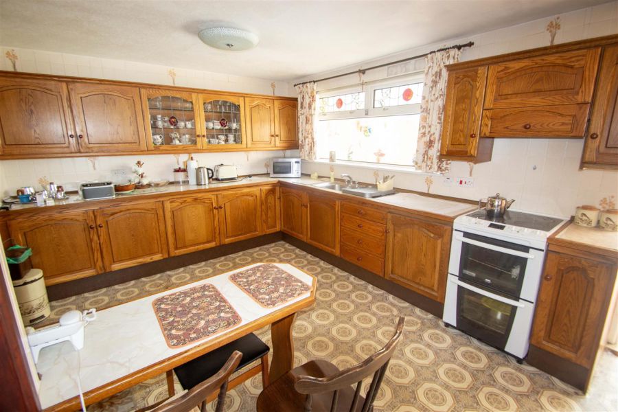 83 Stewartstown Park