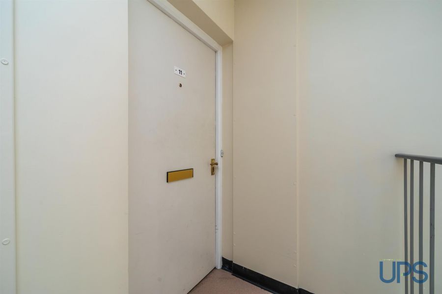 Apt 11, 15 St. Annes Road