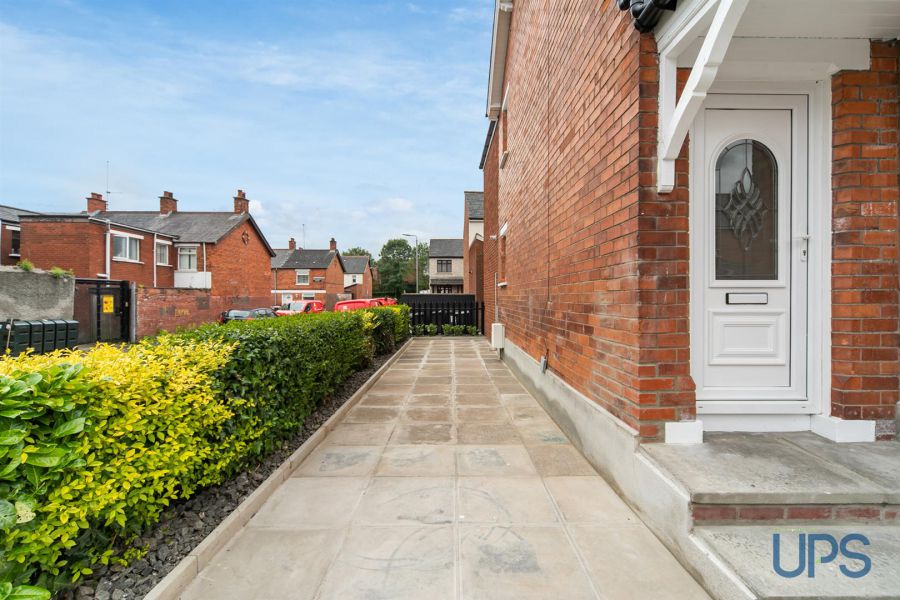 52 Clowney Street
