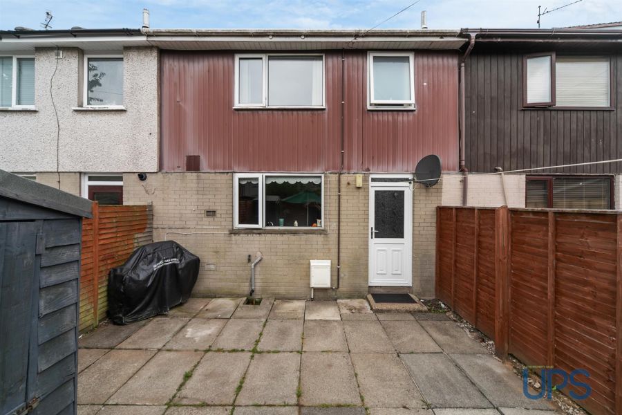 12 Mulberry Park