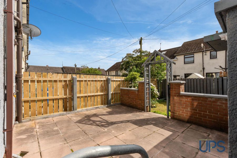 73 Lenadoon Avenue