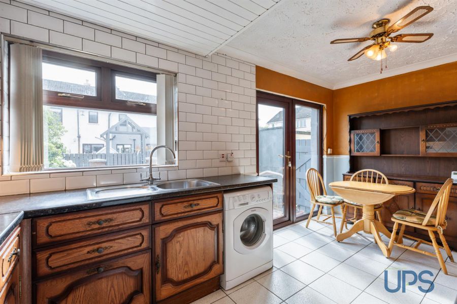 73 Lenadoon Avenue