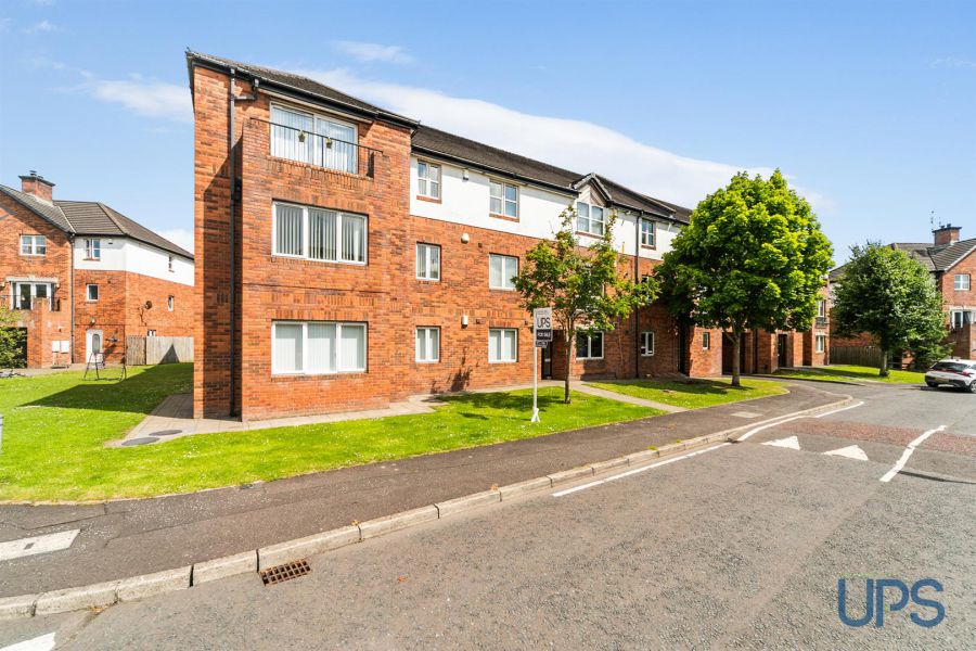 Apt 6, 15 St. Annes Road Apt 6, 15 St. Annes Road