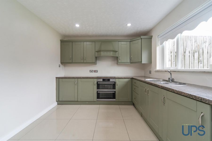 17 Ladybrook Avenue