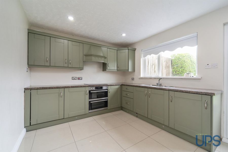 17 Ladybrook Avenue